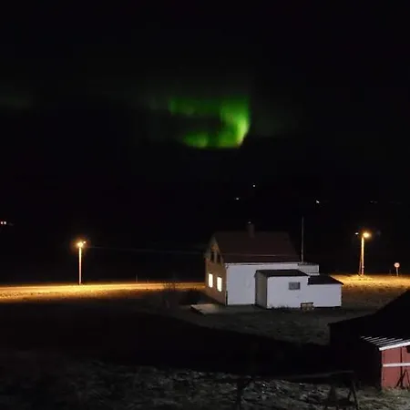 Old House - Check In Breathe Out Nyaraló Stronstad i Vesteralen