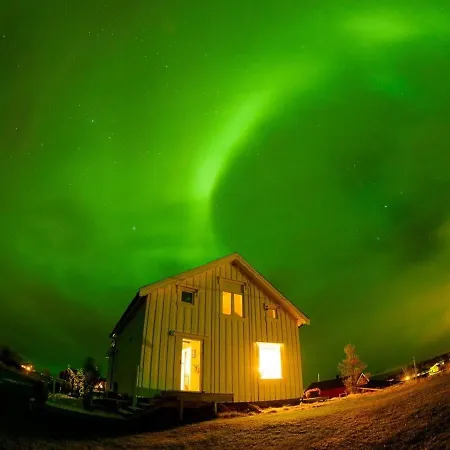 Old House - Check In Breathe Out Stronstad i Vesteralen