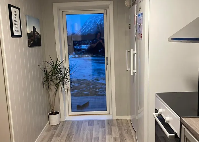 Old House - Check In Breathe Out * Stronstad i Vesteralen