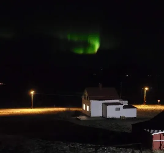 Old House - Check In Breathe Out Semesterbostad Stronstad i Vesteralen