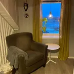Old House - Check In Breathe Out Semesterbostad Stronstad i Vesteralen